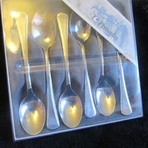 Amefa everyday dotted edge spoons