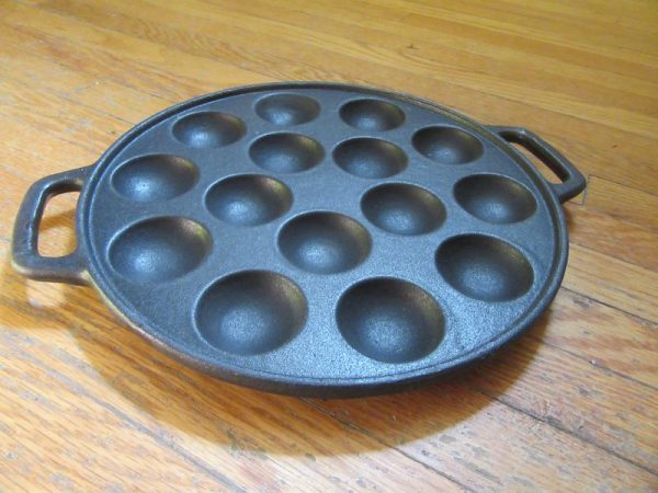 cast iron poffertje pan